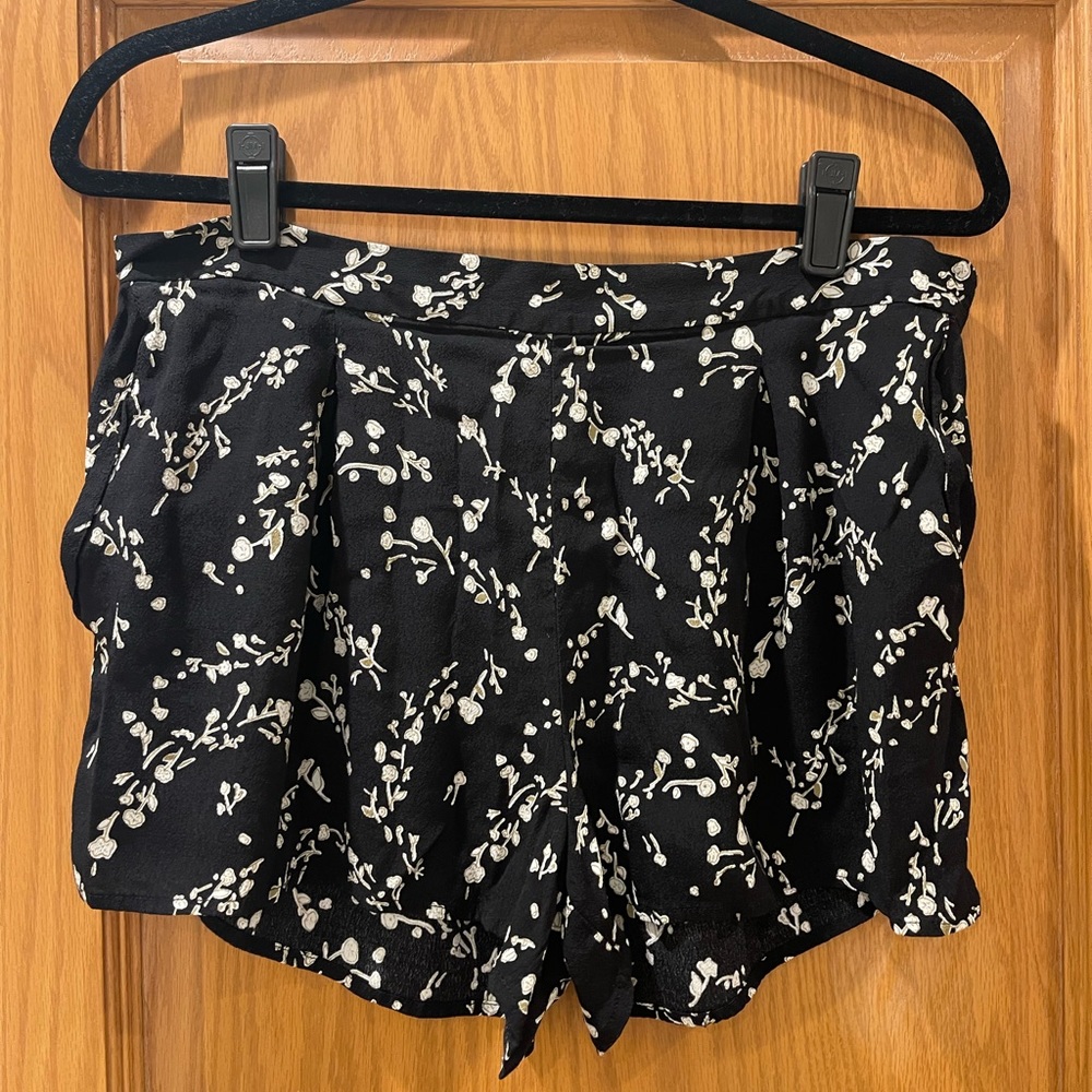 Leith Floral Shorts
